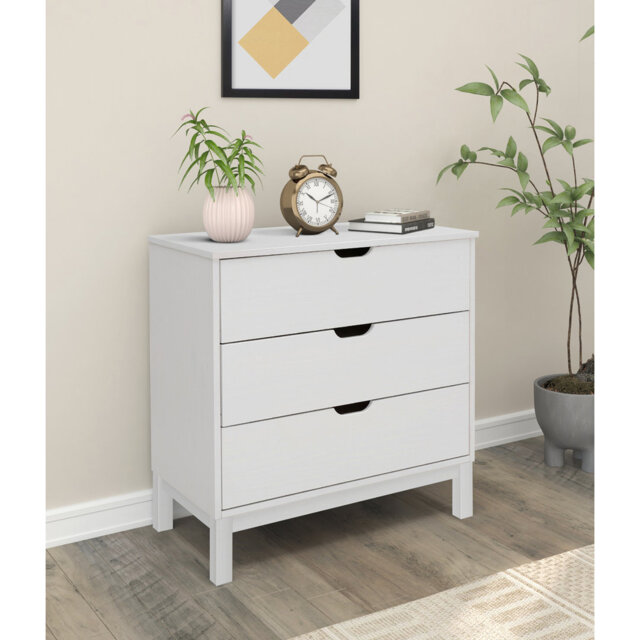 Eisenberg 3 Drawer Chest of Drawers