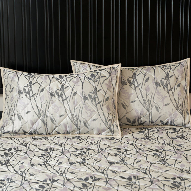 Abhipsa Luxury Jacquard Bedspread Sets
