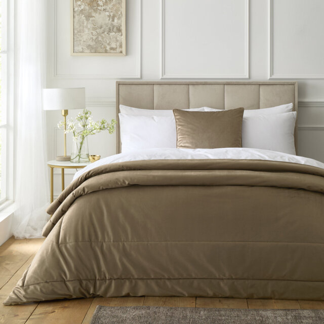 Harlan Polyester Solid Colour Bedspread