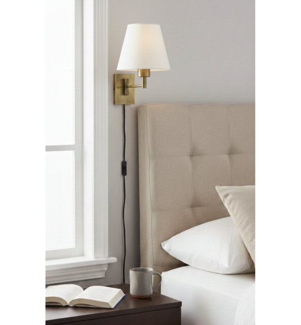 Plug-in Armed Sconce