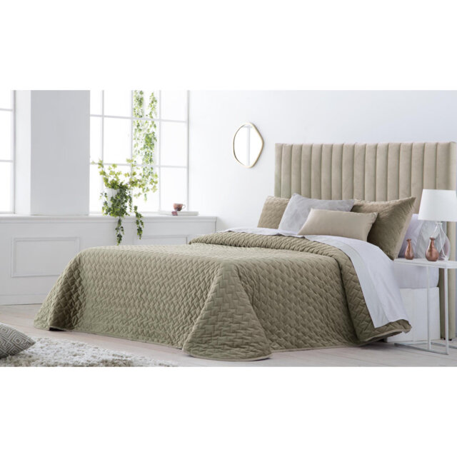 Solid Colour Bedding