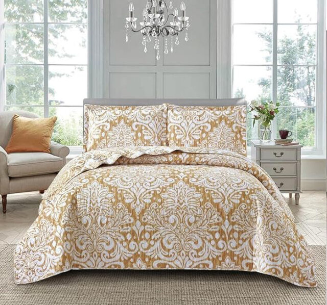 Andrena Bedspread with Pillow Shams Included
