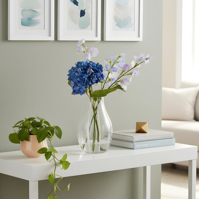 Linea - White Vase - White, Clear