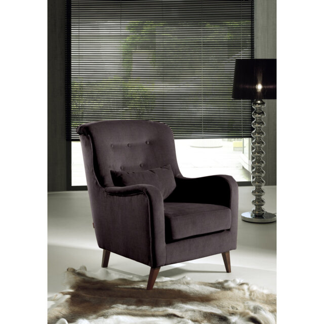 Deshaun Armchair