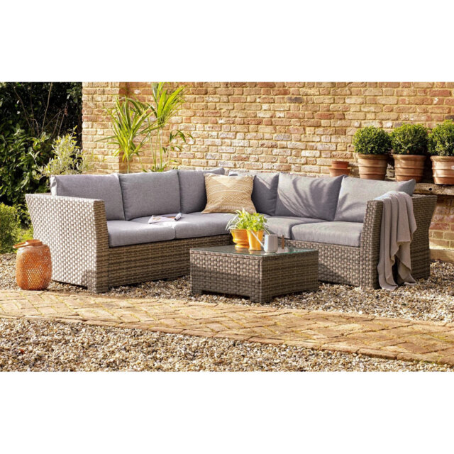 Wicker 5 - Person Garden Lounge Set with Cushions