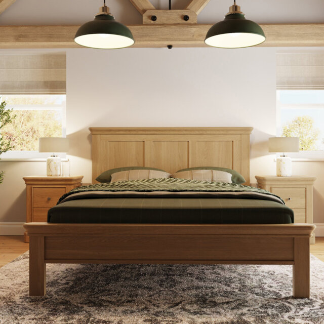 Joulon Shaker Panel Bed. 4ft6 Double (For UK Mattress 135 x 190) OR 5ft Kingsize (For UK Mattress 150 x 200)