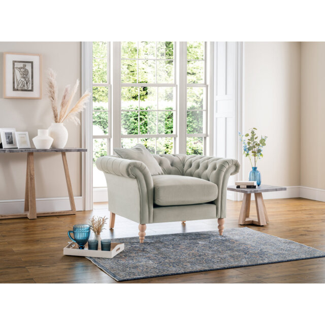 Earl Luxury Velvet Upholstered Chesterfield Style Armchair