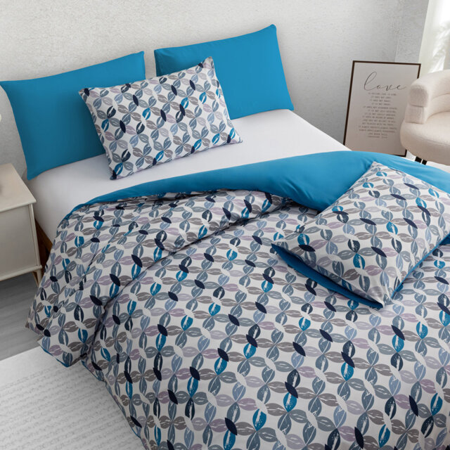 Premium Reversible Duvet Cover Set with Zipper Closure and Corner Ties