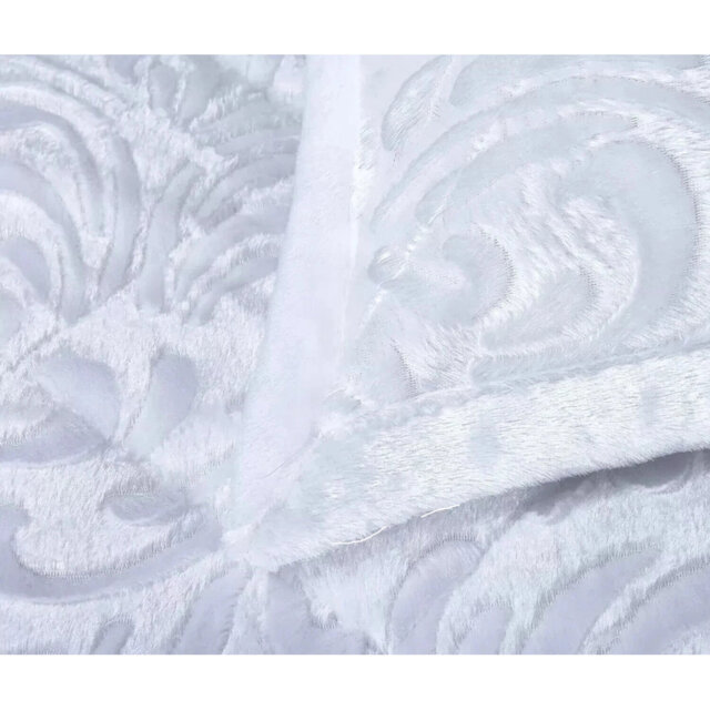 Bedspread with Pillow Shams Included