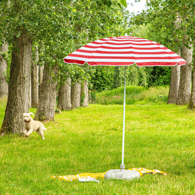 Harbour Housewares - Metal Beach Parasol with Base - 1.8m