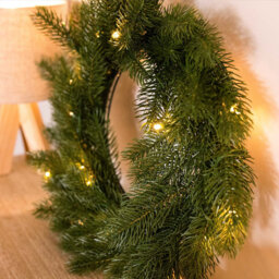 Faux Lighted 50.8cm Wreath