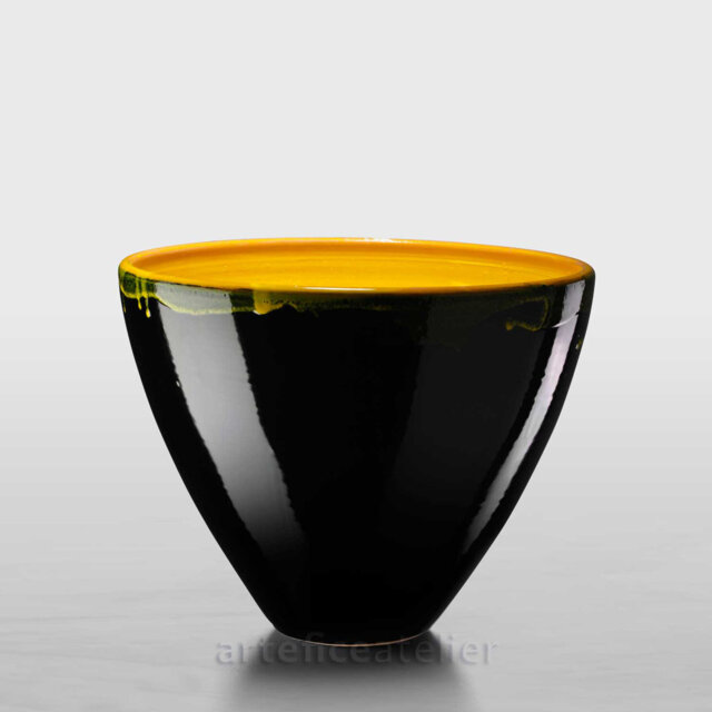 Chiho Handmade Ceramic Table Vase
