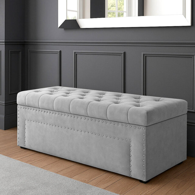Duke Ottoman Storage Box - Chesterfield Upholstered Blanket Box - Plush Velvet Ottoman Bench with Storage