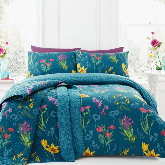 Ingrid Polyester Floral Duvet Cover Set with Pillowcases Included