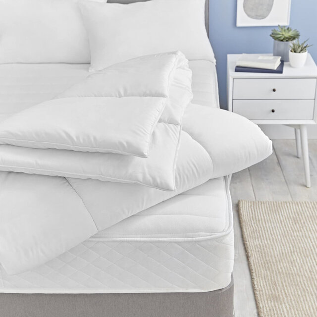 Hollow Fiber 4.5 Duvet Tog All Seasons