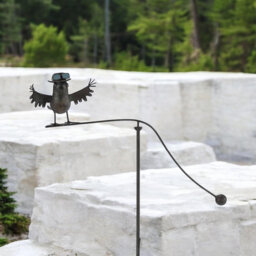 Decorative Steel Birds Garden Stake – Modern Eco-Friendly Recycled Metal Bird Ornament with Easy Placement