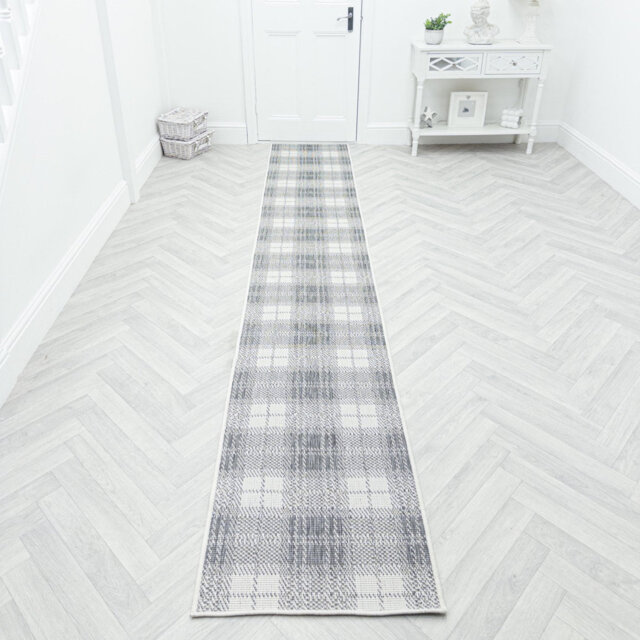 Plaid Grey Indoor/Outdoor Hallway Runner Rug – Durable, Reversible & Hardwearing Carpet for Home or Garden