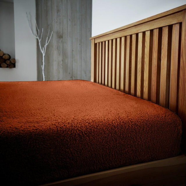 Teddy Fleece Fitted Sheet with 25cm Deep Pocket, Soft Warm Thermal Bedding, Elasticated Easy Care Mattress Cover for Cosy Comfort