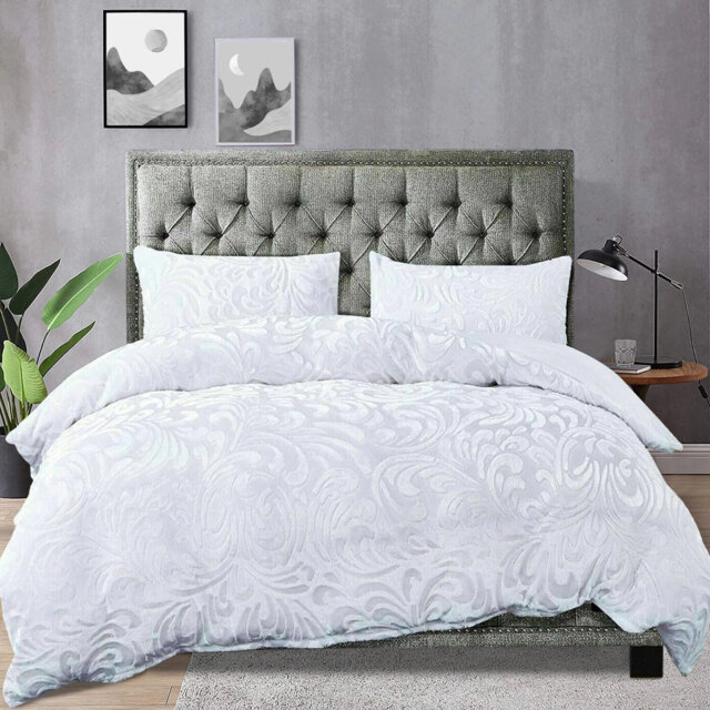 Polyester Floral Duvet Cover with Pillowcases Included