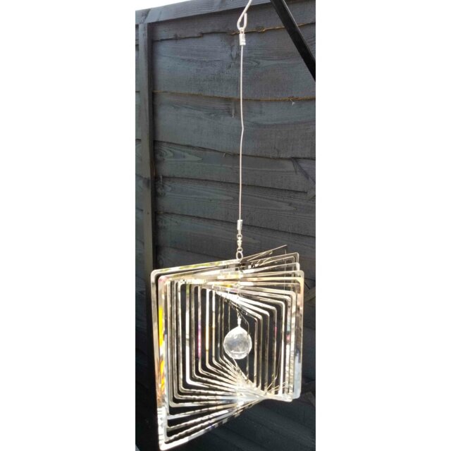 Lisa-Marie Weather Resistant UV Resistant Metal Garden Statue
