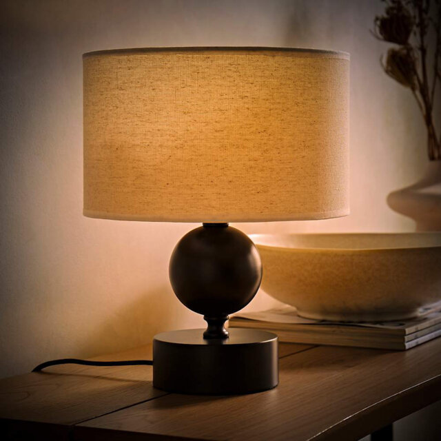 Coelho Metal Table Lamp