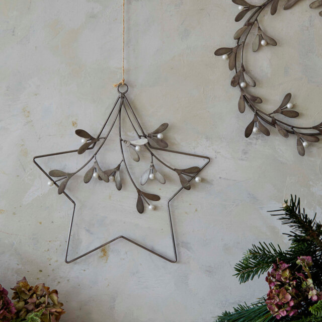 Metal 31cm Wreath
