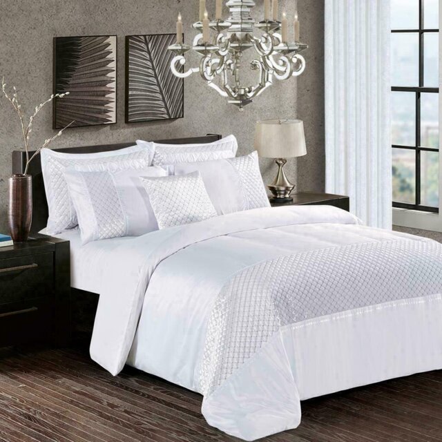 Calla Velvet Floral Duvet Cover Set with Pillowcases Included