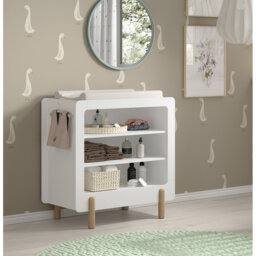 Smile changing unit with 3 open compartments, white lacquered MDF finish