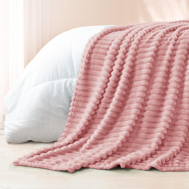 Fleece Throw Blanket For Couch, Super Soft Striped Jacquard Bed Blanket, Lightweight Fuzzy Cozy For All Seasons, 127X152 CM, Pink
