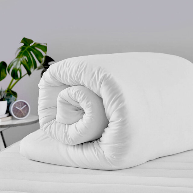 Warm Winter Nights Duvet 13.5 Hollowfibre Tog All Season
