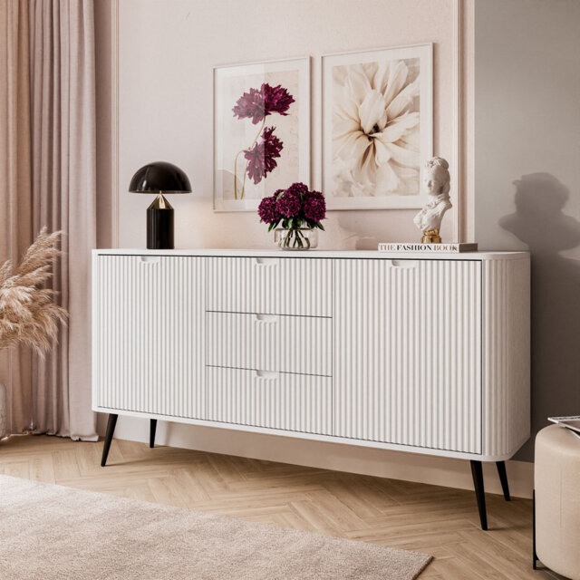 Mandloi Sideboard with 3 Drawers and 2 doors