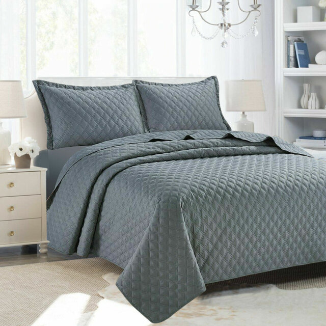 Ledarion Polyester Solid Colour Bedspread with Pillow Shams Included