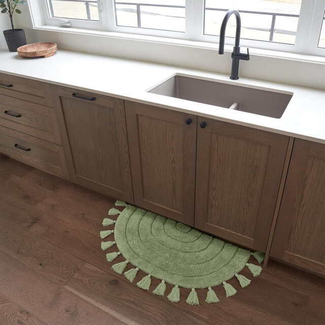 Boho Tassel Cotton Bath Rug: Soft Half-Circle, Non-Slip, Absorbent