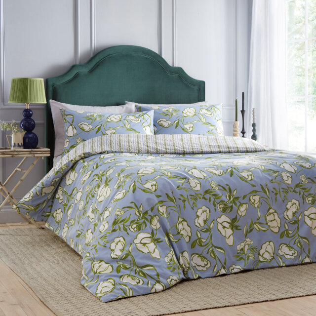 Albera Blue Cotton Blend 180 TC Reversible Duvet Cover Set