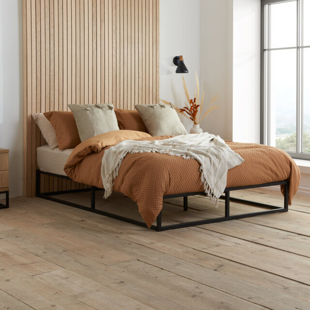 Hakim Platform Bed