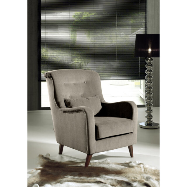 Deshaun Armchair