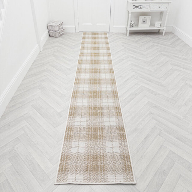 Plaid Brown Indoor/Outdoor Hallway Runner Rug – Durable, Reversible & Hardwearing Carpet for Home or Garden