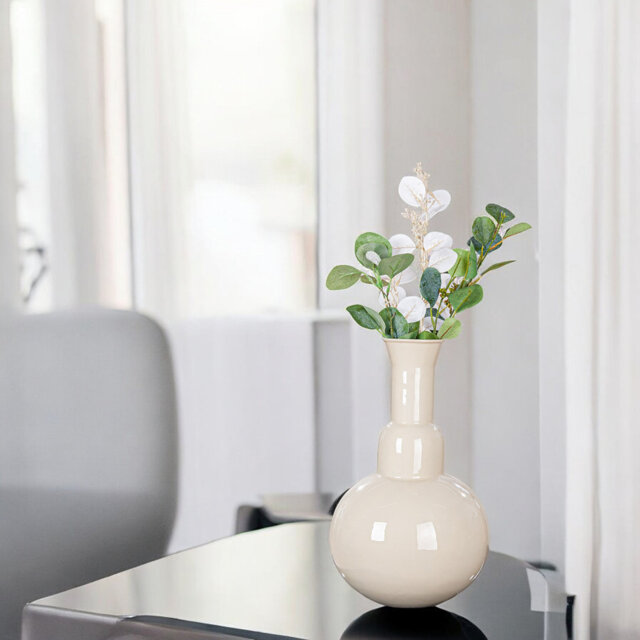 Neelyville Metal Table Vase