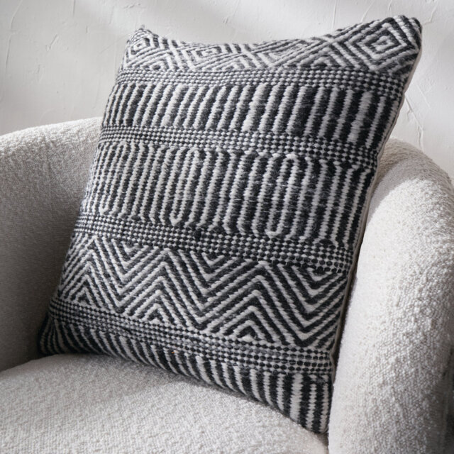 , Geometric Indoor / Outdoor Square Scatter Cushion With Filling