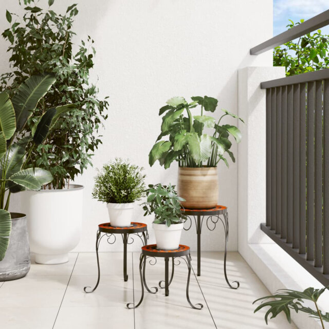 Antwone Round Outdoor Side Table