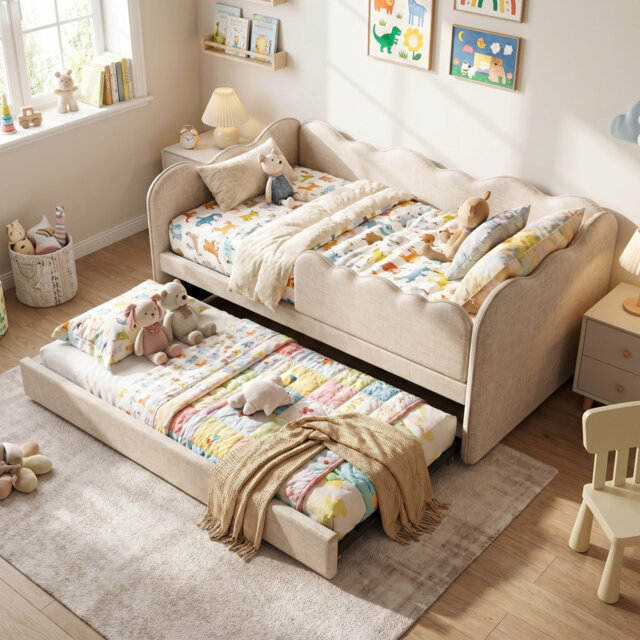 Upholstered Daybed with Trundle