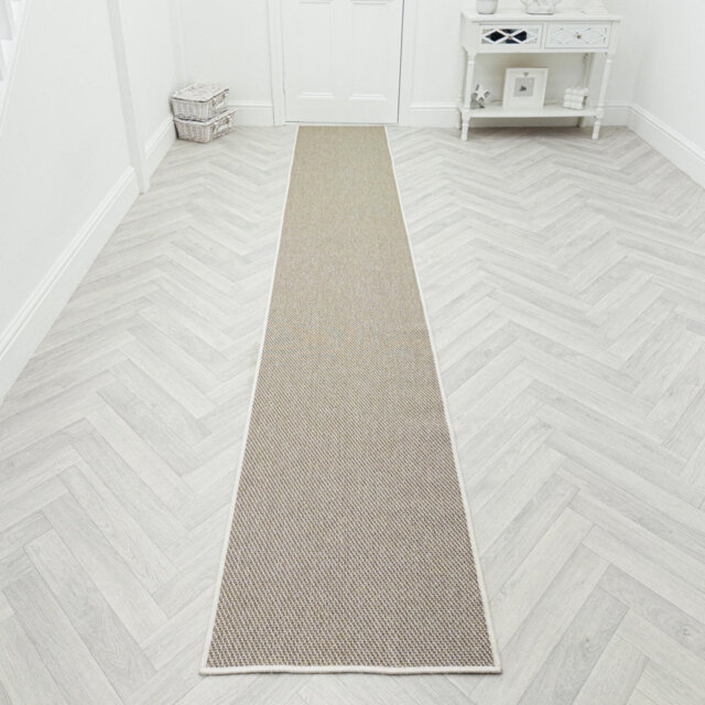Coastal Beige Indoor/Outdoor Hallway Runner Rug – Durable, Reversible & Hardwearing Carpet for Home or Garden