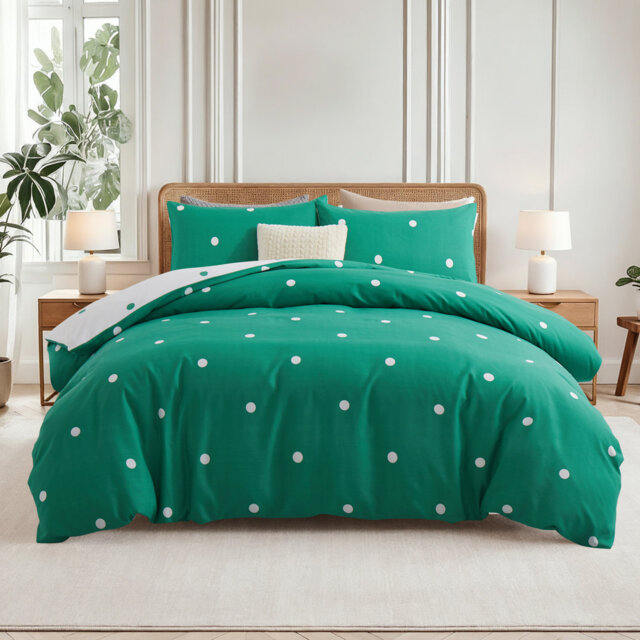 Dual Pattern Reversible Brushed Microfiber Printed Duvet Cover Set With Matching Pillow Covers