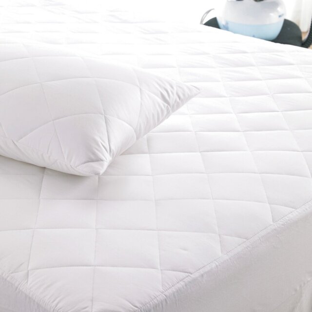 Fitted Mattress Protector Case Pack