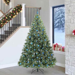 Artificial Christmas Tree with 300 LEDs Green PE and PVC