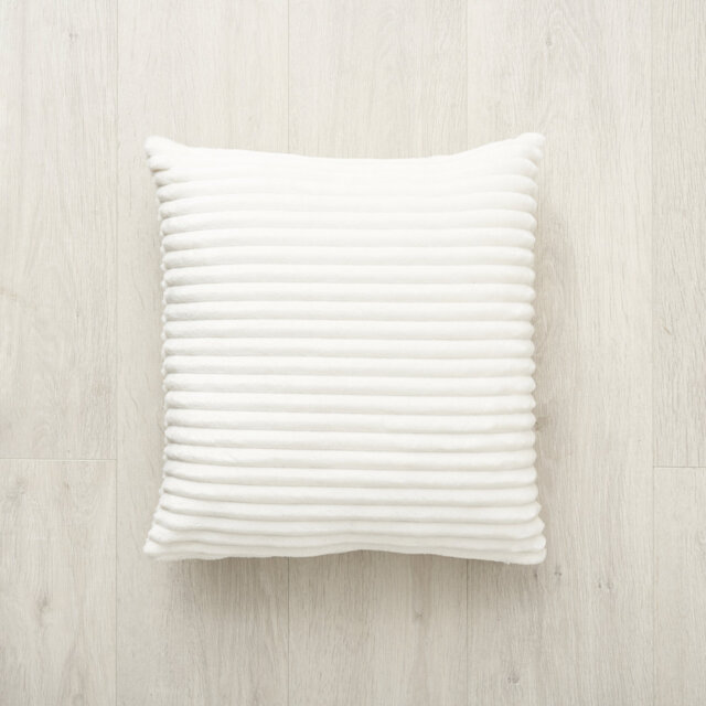 Liscomb Square Cushion