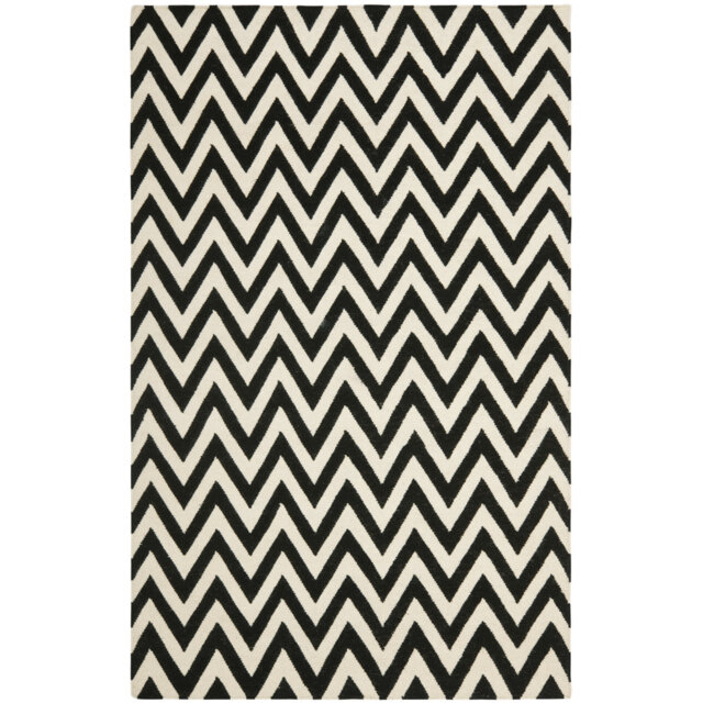 Besaw Handmade Flatweave Black/Ivory Rug