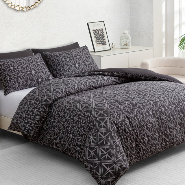Premium Reversible Duvet Cover Set with Zipper Closure and Corner Ties