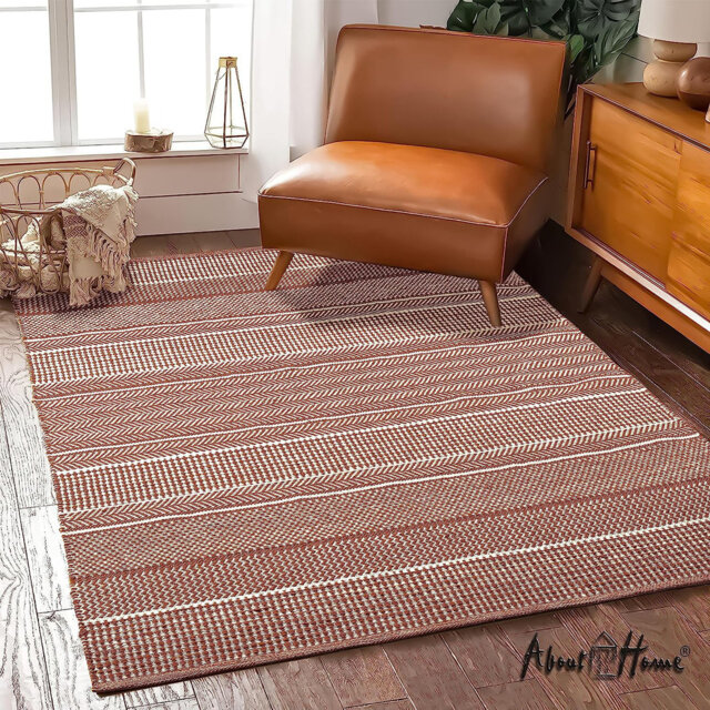 Hand Woven Indoor / Outdoor Area Rug