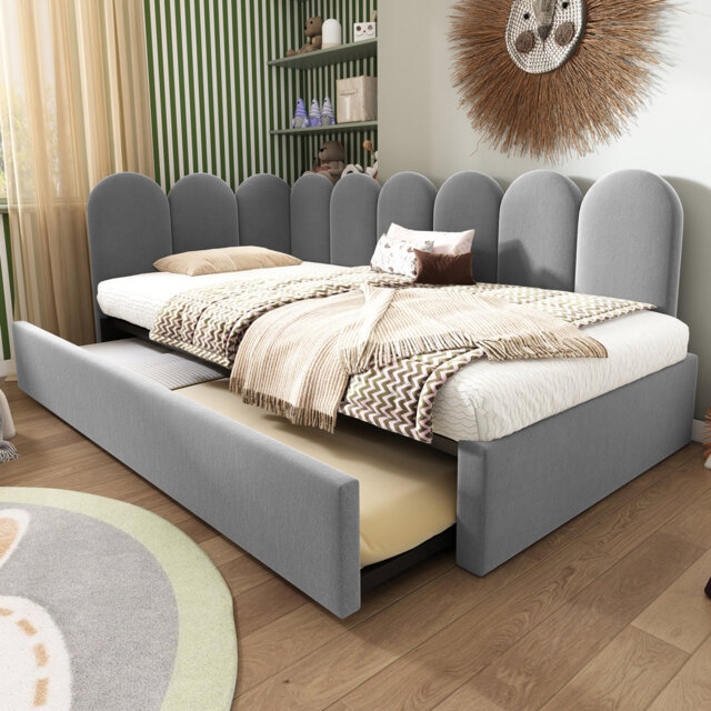 Solid Wood Daybed with Trundle